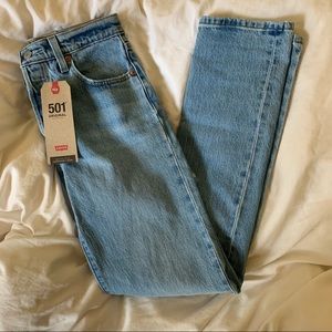 Levi’s 501 Original Fit Straight Stretch Jeans (Tango Love)